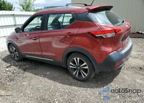 2018 Nissan Kicks S z USA, uszkodzony, nr VIN 3N1CP5CU7JL532454